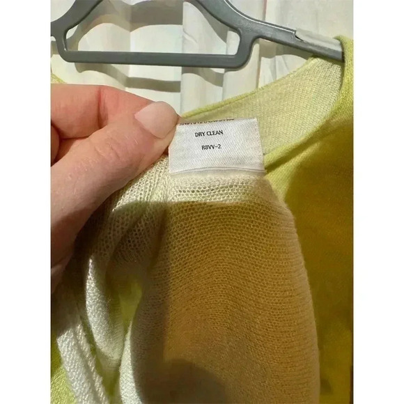 Eileen Fisher Women's V-Neck Long Sleeve Yellow Wool Blend Blouse  M Minimalist - Picture 10 of 10